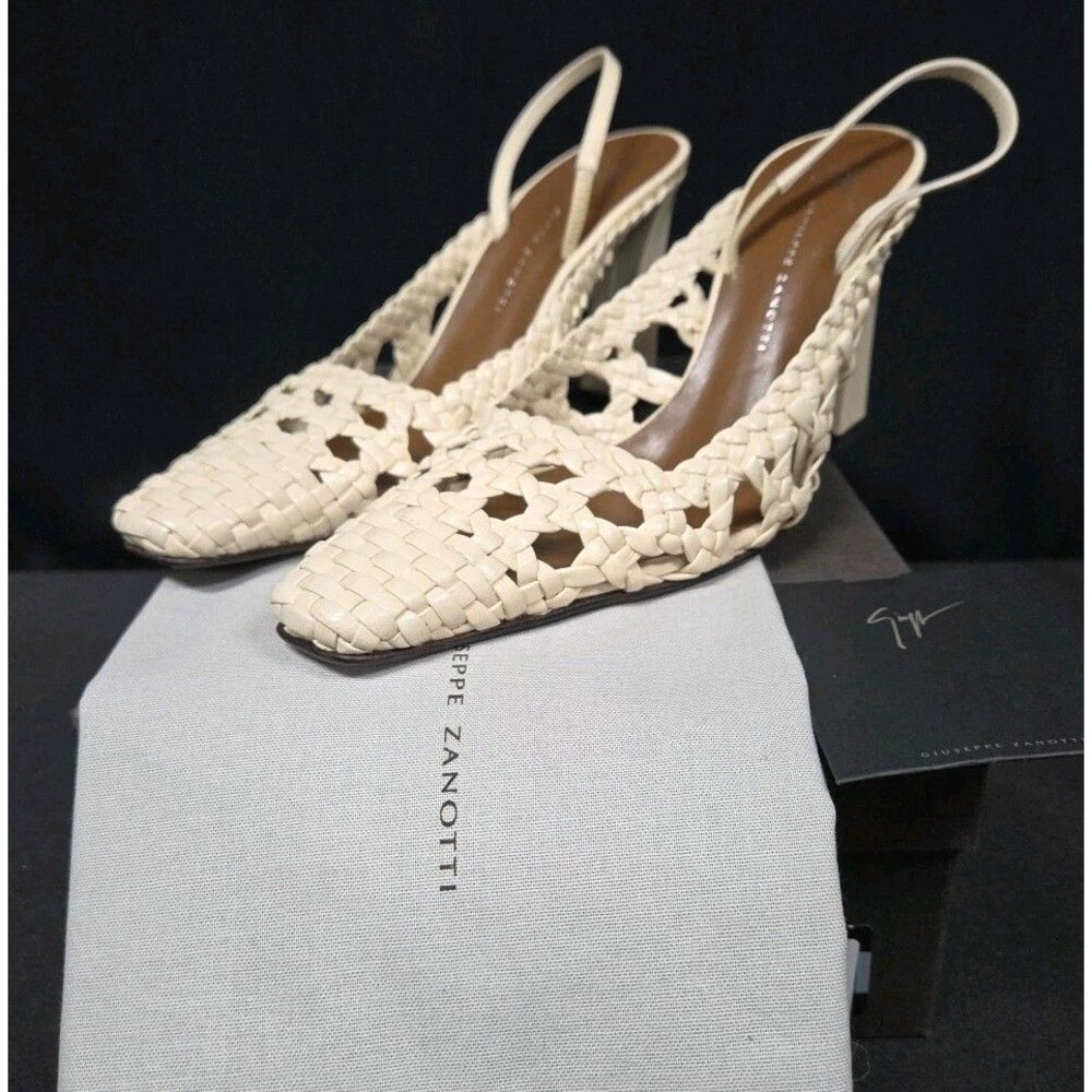 Giuseppe Zanotti Brendha Cage Slingback Pumps Beige Size 37 / 6.5 US Nib New